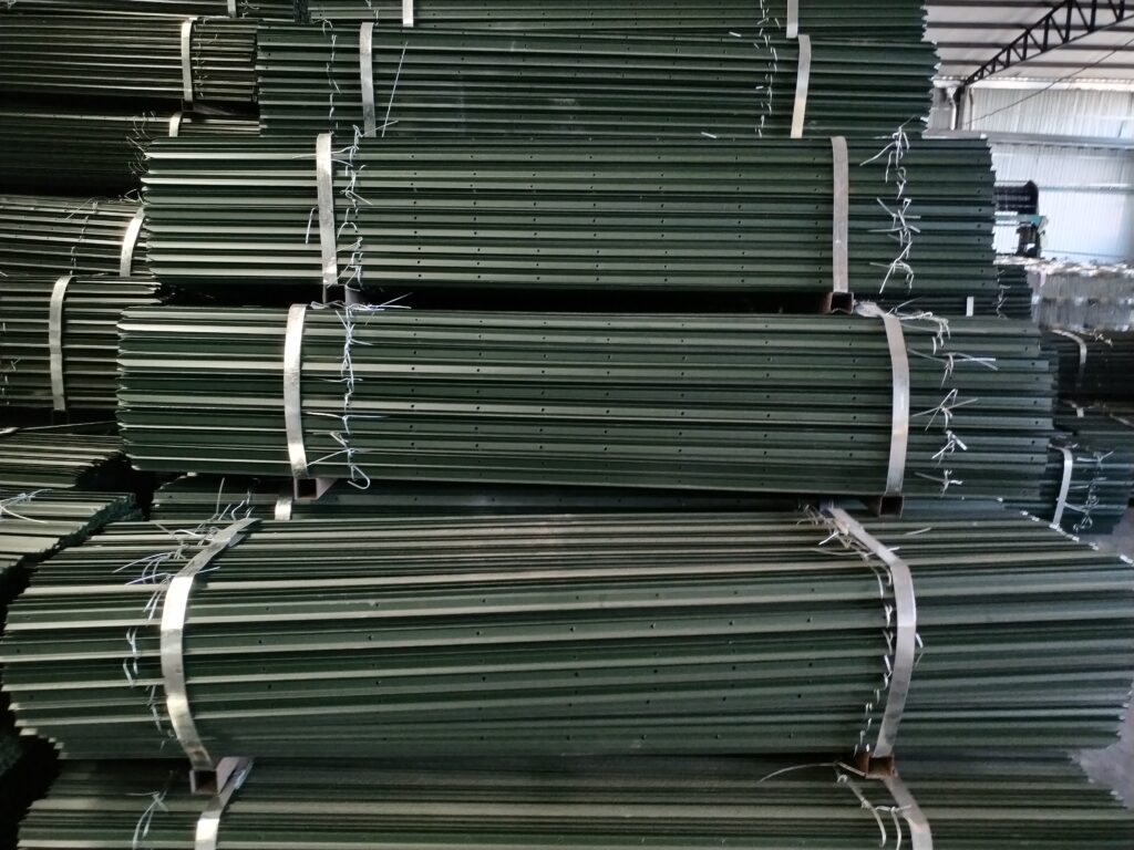 Chain Link Fence Post – Y Post